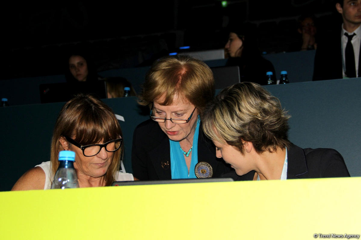 В Национальной арене гимнастики в Баку продолжаются соревнования в рамках третьего дня Чемпионата Европы (ФОТО)