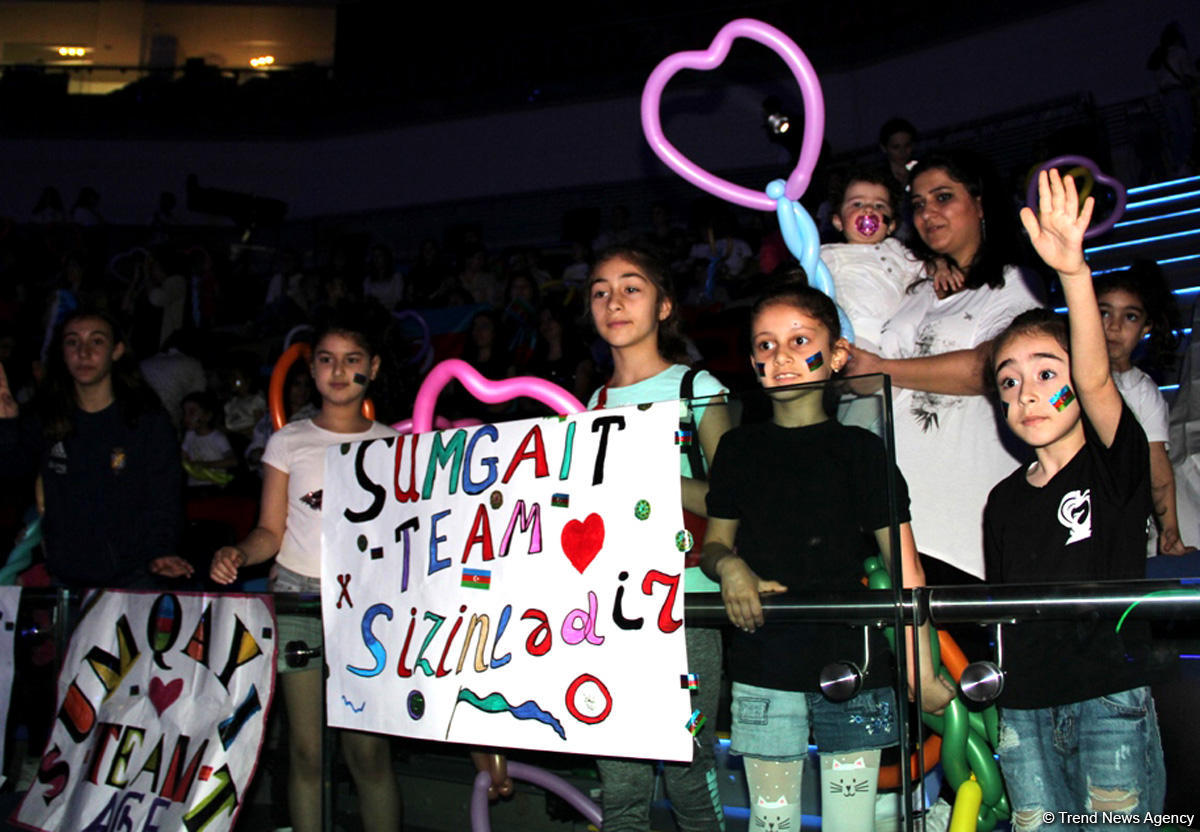 В Национальной арене гимнастики в Баку продолжаются соревнования в рамках третьего дня Чемпионата Европы (ФОТО)