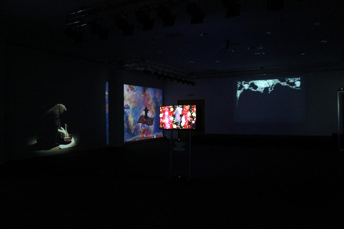 Азербайджанский видеоарт "Быть женщиной" представлен в Грузии (ФОТО)