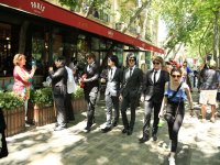 По улицам Баку проходит парад двойников британских героев в честь финала Лиги Европы (ФОТО)