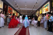 В Баку объединили моду и искусство – получилось очень красиво (ФОТО)