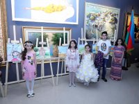 В Баку объединили моду и искусство – получилось очень красиво (ФОТО)