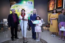 В Баку объединили моду и искусство – получилось очень красиво (ФОТО)