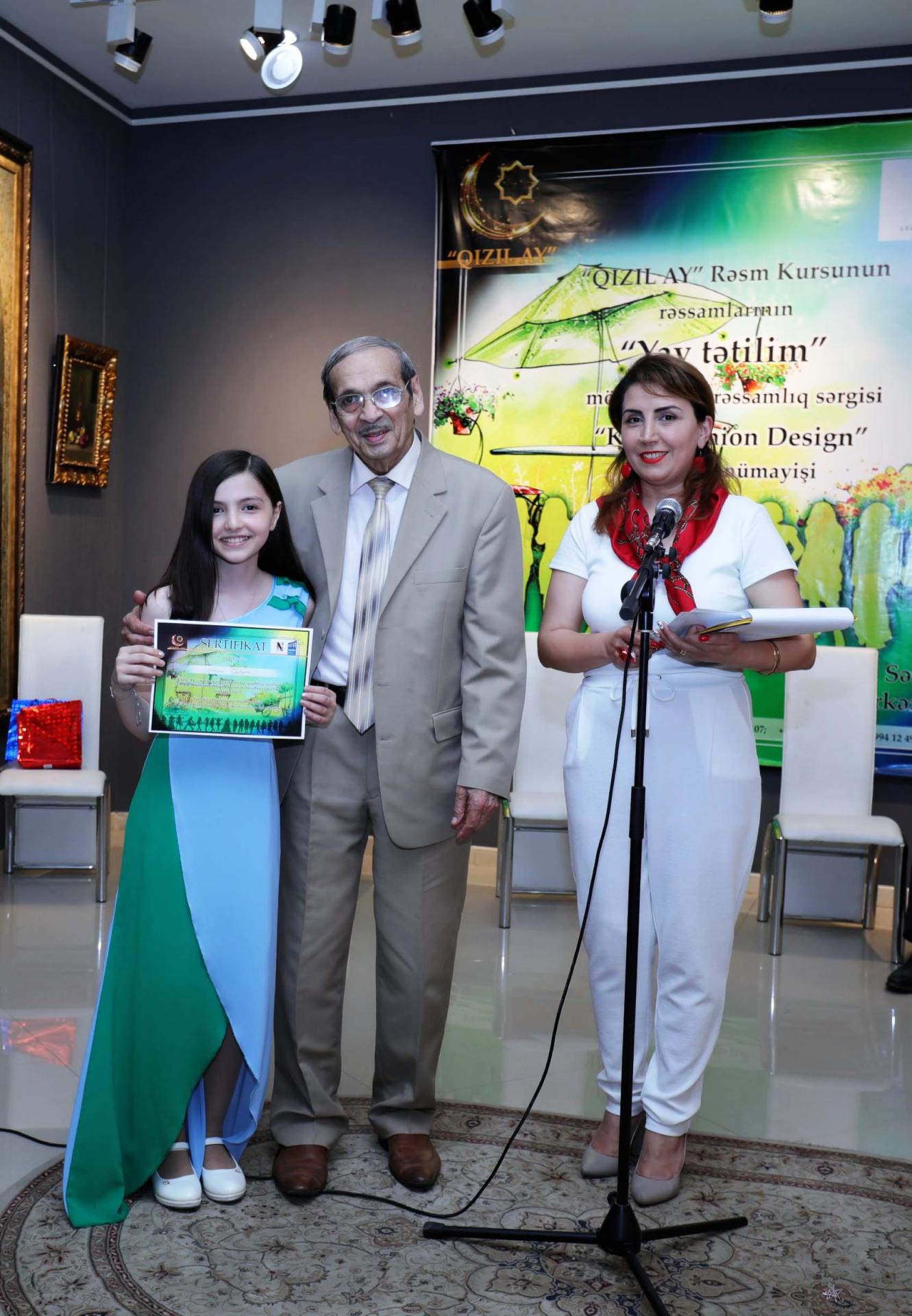 В Баку объединили моду и искусство – получилось очень красиво (ФОТО)