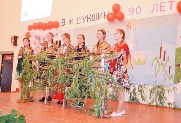 В азербайджанском селе Ивановка отметили 90-летие Василия Шукшина (ФОТО)