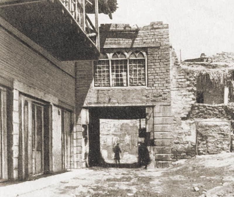 Вышла новая книга Бахрама Багирзаде "Иреван для детей" (ФОТО)