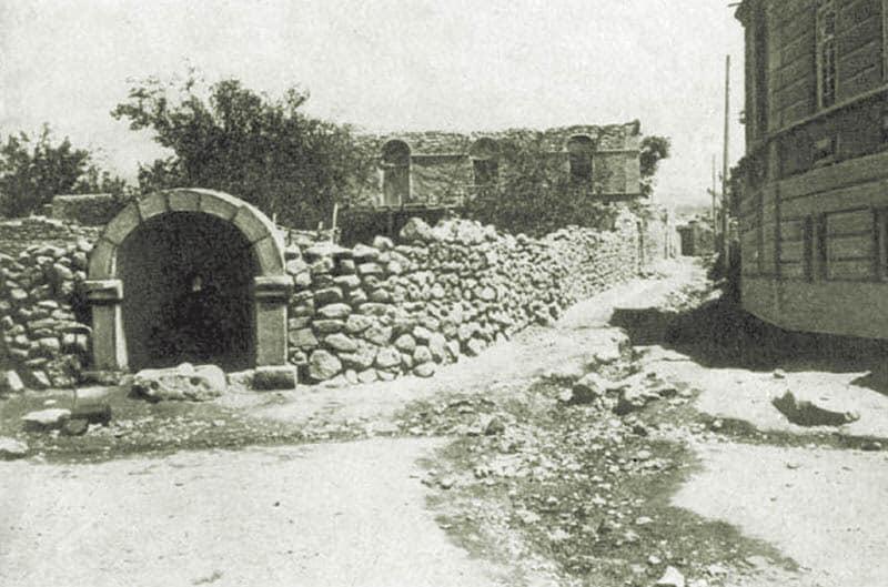 Вышла новая книга Бахрама Багирзаде "Иреван для детей" (ФОТО)