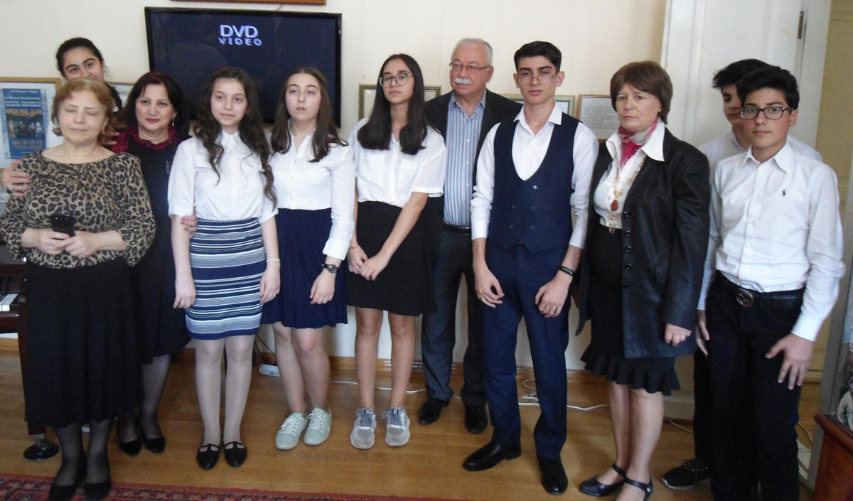 В Азербайджане широко отмечают 220-летие Александра Пушкина (ФОТО)