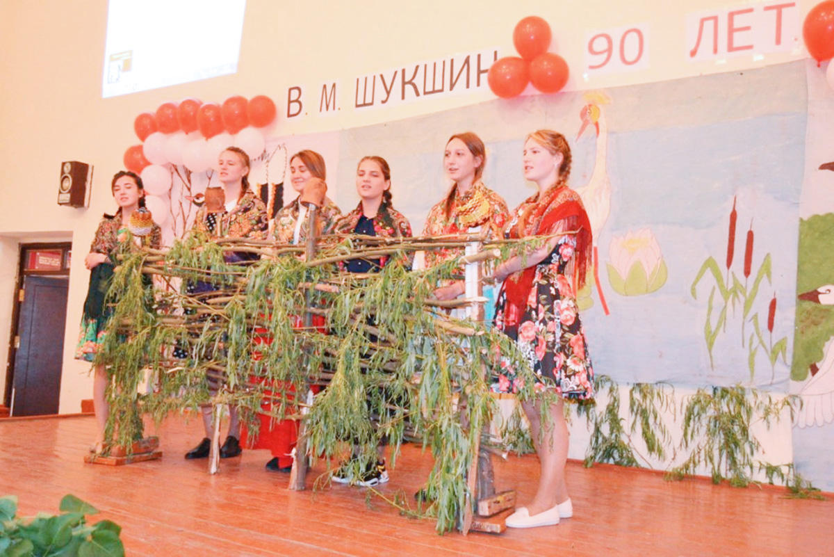 В азербайджанском селе Ивановка отметили 90-летие Василия Шукшина (ФОТО)