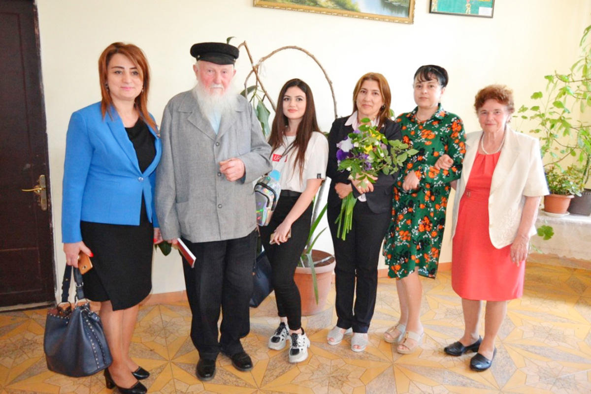 В азербайджанском селе Ивановка отметили 90-летие Василия Шукшина (ФОТО)