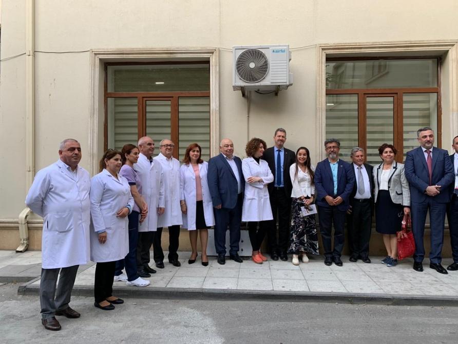 Вице-президент Фонда Гейдара Алиева Лейла Алиева посетила НИИ гематологии и трансфузиологии в Баку (ФОТО)