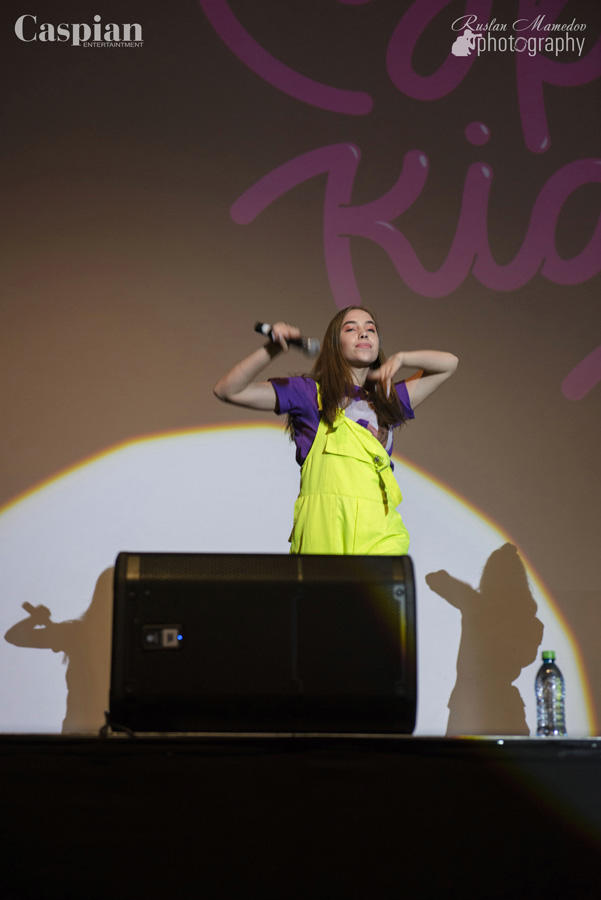 Волшебное шоу Open Kids  в Баку (ФОТО)