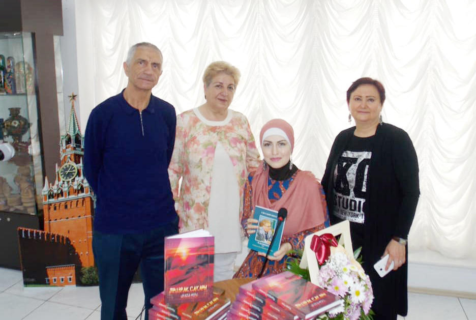 Призрак пустыни Сахары в Баку, или Гарем жестокого шейха (ФОТО)