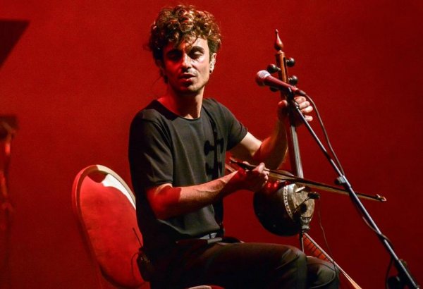 Всемирно известный кяманчист из Израиля выступит в Баку и Гяндже