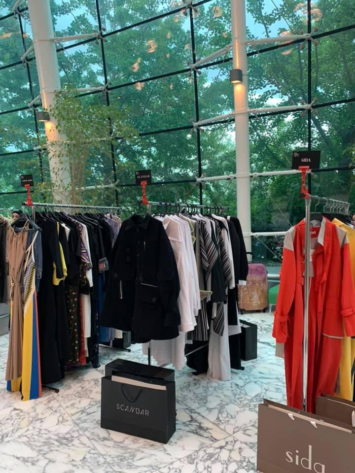 Baku Fashion Expo 2019 – от коллекции Versace до скетча в режиме виртуальной реальности (ВИДЕО, ФОТО)