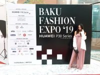 Baku Fashion Expo 2019 – от коллекции Versace до скетча в режиме виртуальной реальности (ВИДЕО, ФОТО)