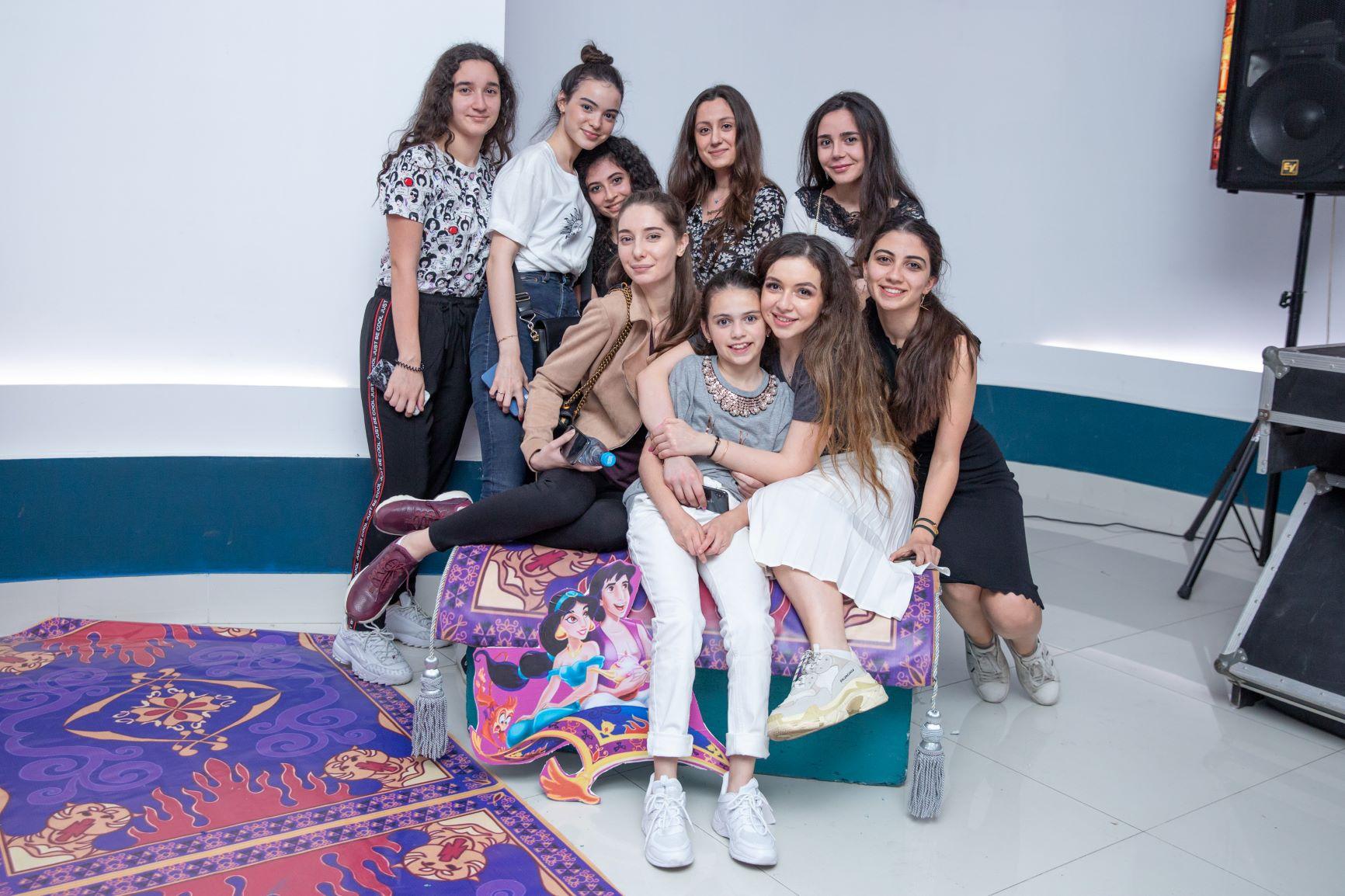 Уилл Смит как джинн исполнил желания азербайджанцев (ВИДЕО, ФОТО)