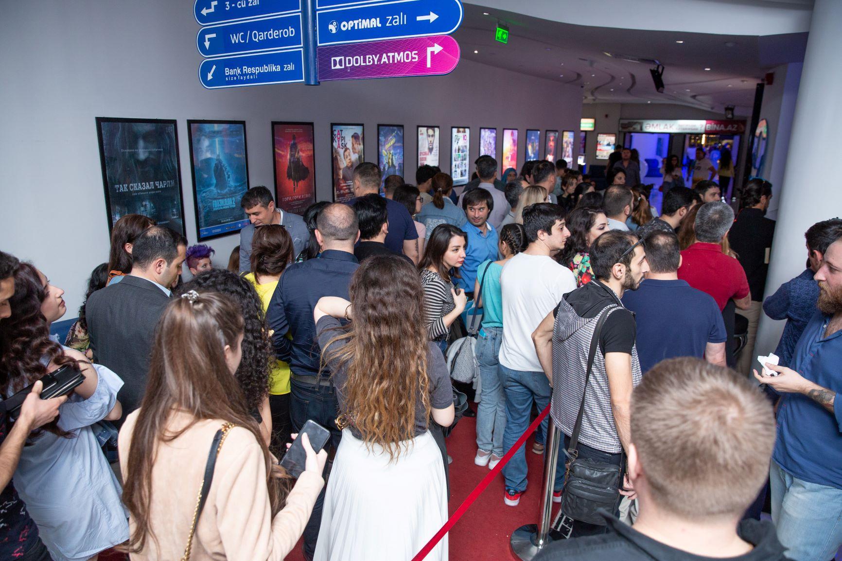 Уилл Смит как джинн исполнил желания азербайджанцев (ВИДЕО, ФОТО)