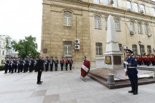 Президент Ильхам Алиев посетил памятник, установленный в честь Азербайджанской Демократической Республики (ФОТО)