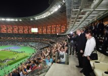 Президент Ильхам Алиев и Первая леди Мехрибан Алиева наблюдали за финалом Лиги Европы УЕФА на Бакинском олимпийском стадионе (ФОТО)