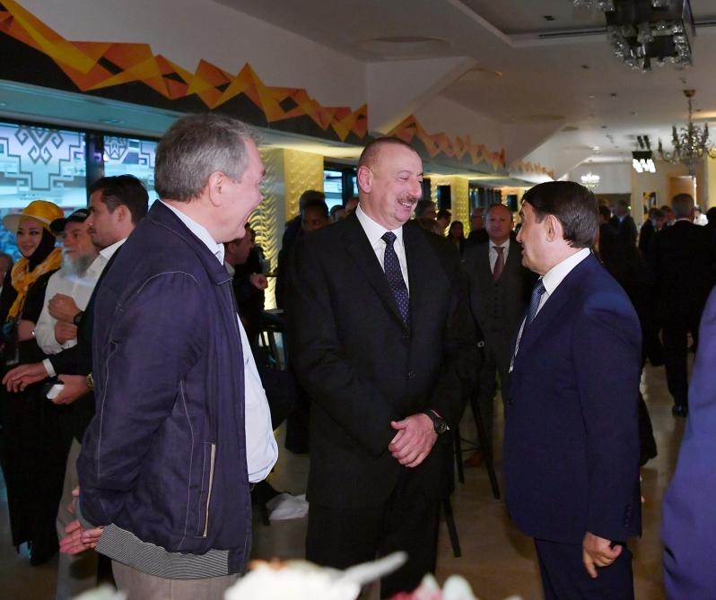 Президент Ильхам Алиев и Первая леди Мехрибан Алиева наблюдали за финалом Лиги Европы УЕФА на Бакинском олимпийском стадионе (ФОТО)