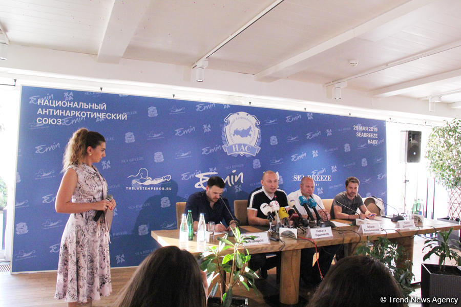 Эмин Агаларов, Федор Емельяненко и Павел Деревянко в Баку: Борьба с наркоманией! (ФОТО)