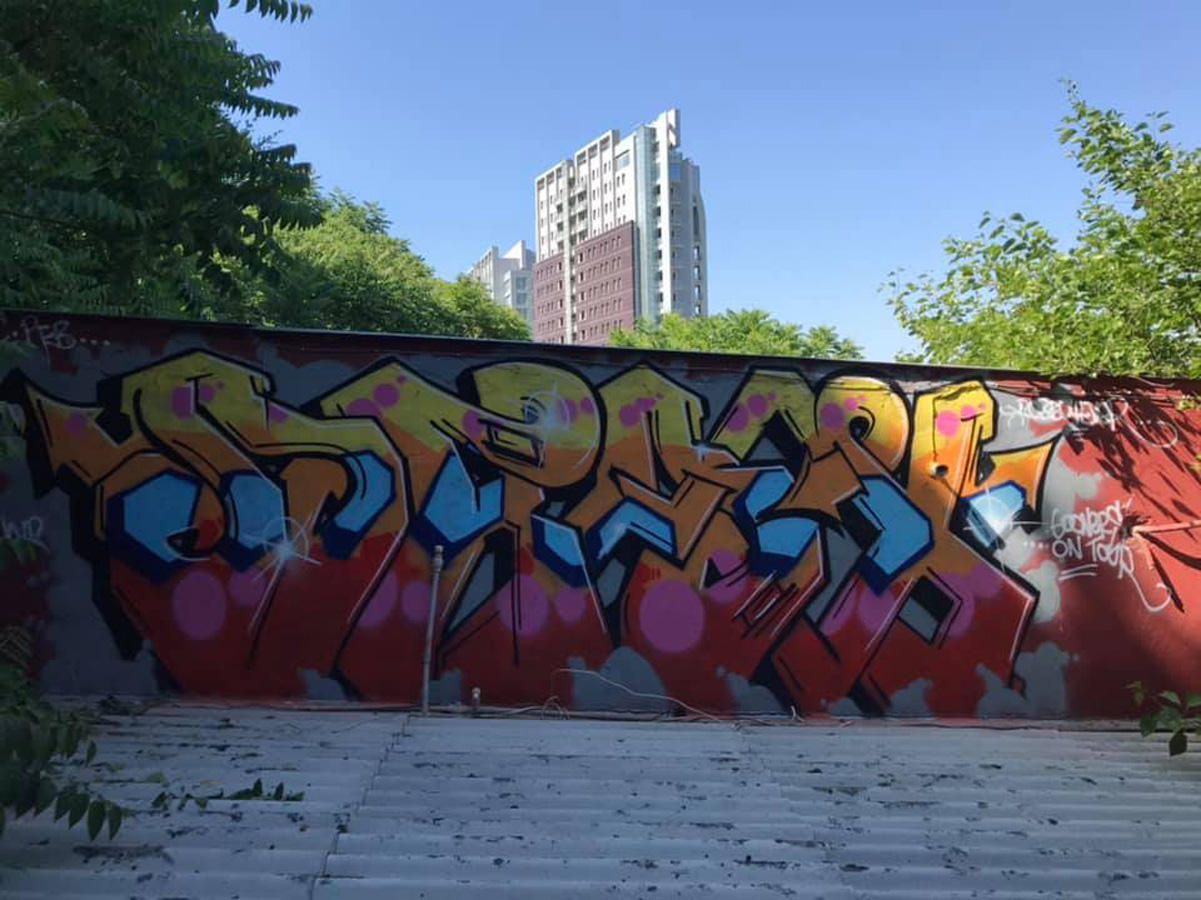 Креативная битва британца и азербайджанца в Баку (ФОТО)