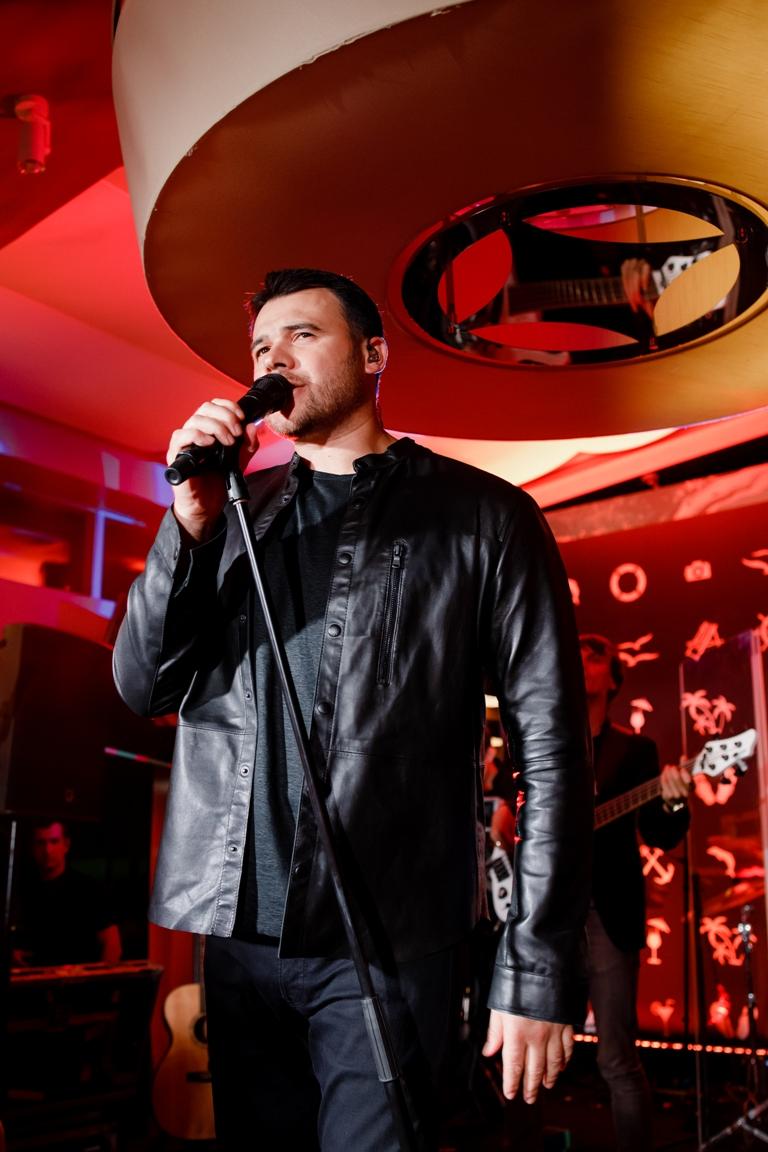 Pre-Party фестиваля "ЖАРА" - красная дорожка и жаркие танцы звезд (ФОТО)