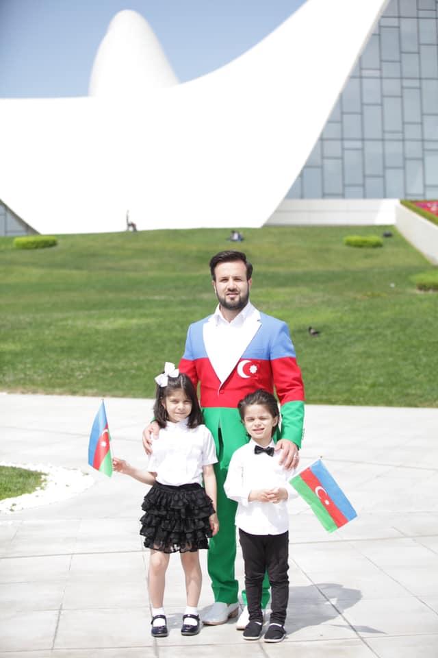 Гимн Азербайджана – 100-лет! Поют Эльнур Мамедов и дети (ВИДЕО, ФОТО)