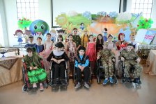 Азербайджанские дети-паралимпийцы в сказках народов мира (ФОТО)