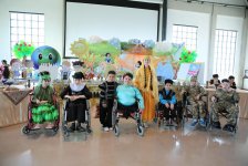 Азербайджанские дети-паралимпийцы в сказках народов мира (ФОТО)