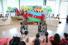 Азербайджанские дети-паралимпийцы в сказках народов мира (ФОТО)