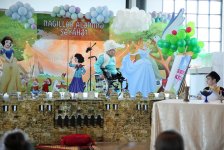 Азербайджанские дети-паралимпийцы в сказках народов мира (ФОТО)