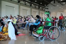 Азербайджанские дети-паралимпийцы в сказках народов мира (ФОТО)