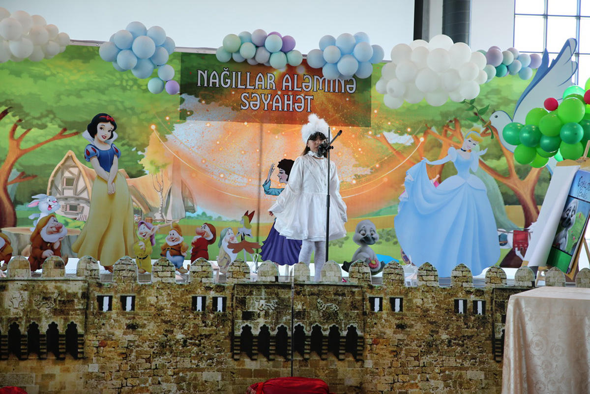 Азербайджанские дети-паралимпийцы в сказках народов мира (ФОТО)
