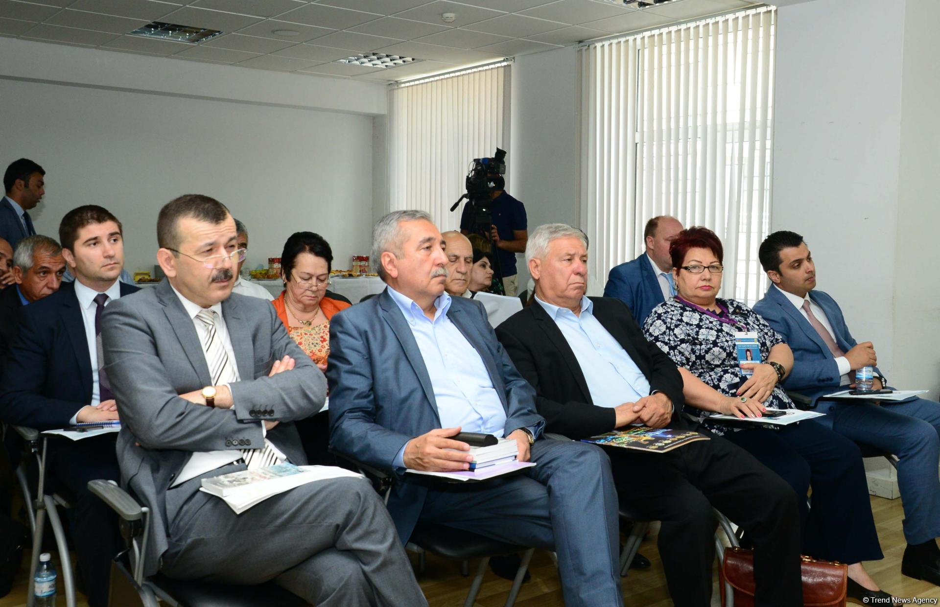 В Баку обсудили модель мультикультурализма на примере защиты прав и сохранения традиций нацменьшинств в Азербайджане (ФОТО)