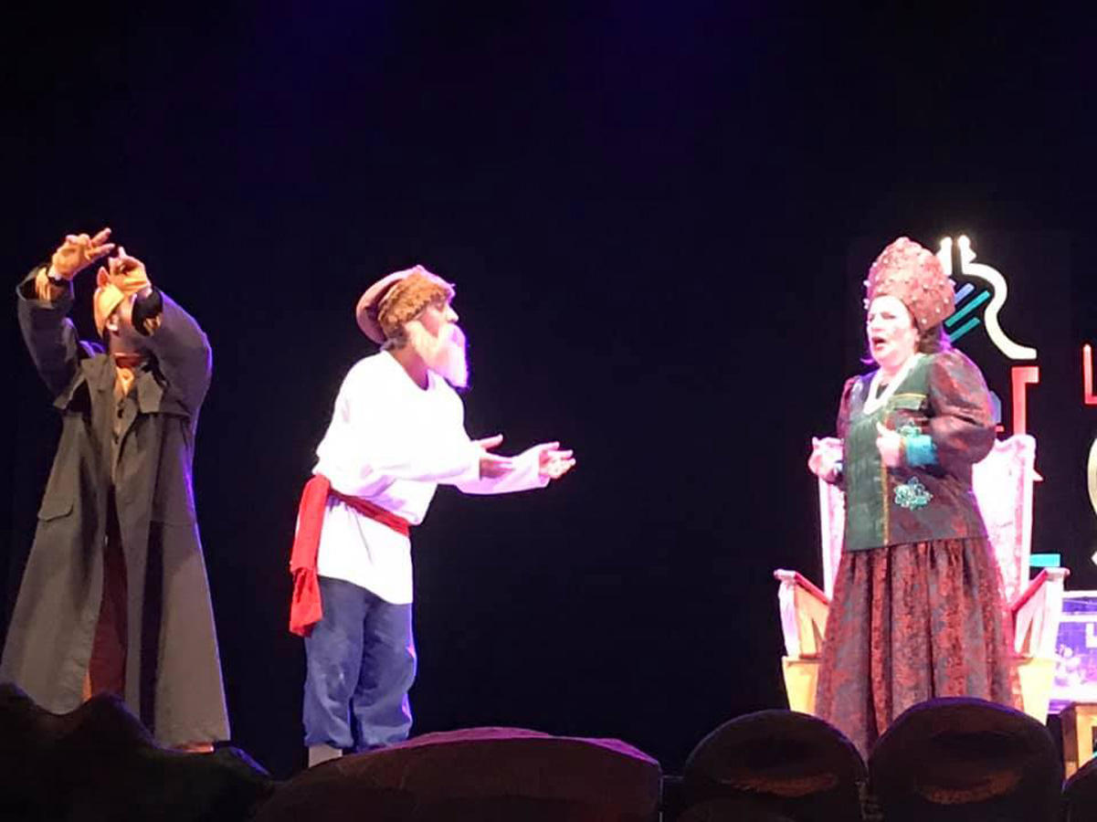 Азербайджанские актеры поймали "Золотую рыбку (ФОТО)