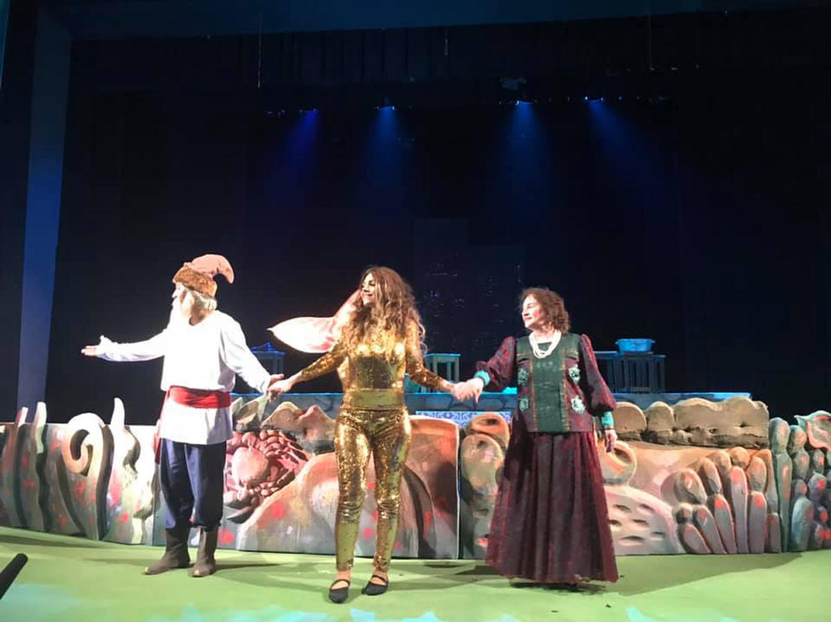 Азербайджанские актеры поймали "Золотую рыбку (ФОТО)