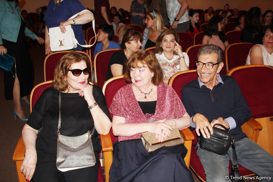 Первый блин Фуада Османова получился со сметаной "юбилейный" (ФОТО)