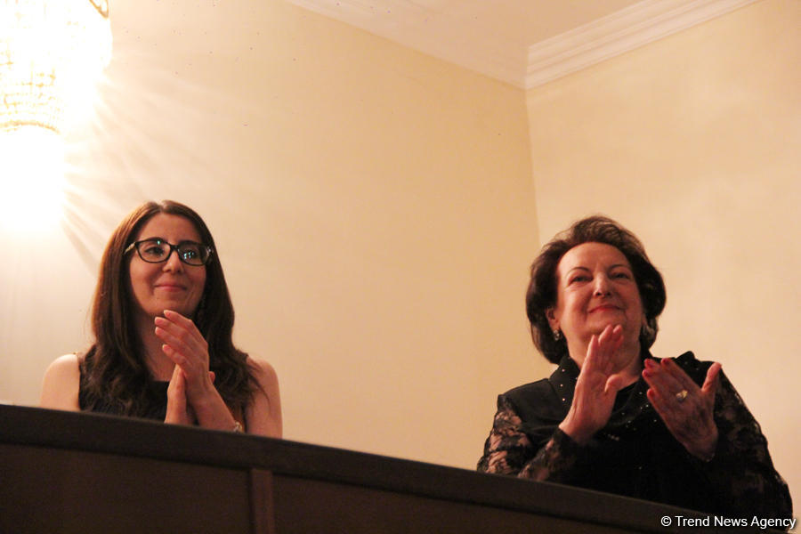 Первый блин Фуада Османова получился со сметаной "юбилейный" (ФОТО)