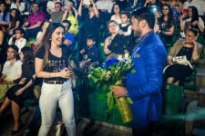 Три жарких вечера с Мири Юсифом - он встал на колени и попросил стать его женой (ВИДЕО, ФОТО)