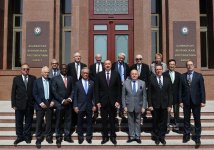 Президент Ильхам Алиев принял делегацию Международного союза архитекторов (ФОТО)