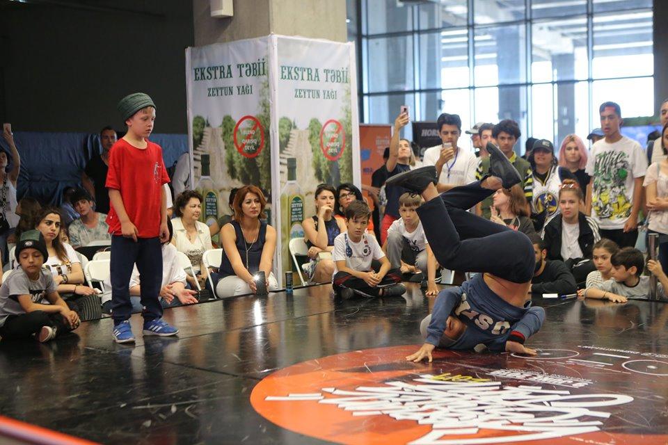 В Баку определены победители Международного турнира по брейку-дансу и хип-хопу (ФОТО)