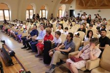 "Золотая скрипка" России Анар Юсифов прибыл в Баку (ФОТО)