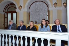 80-летие Вагифа Самедоглу отметили строками прекрасных произведений (ФОТО)