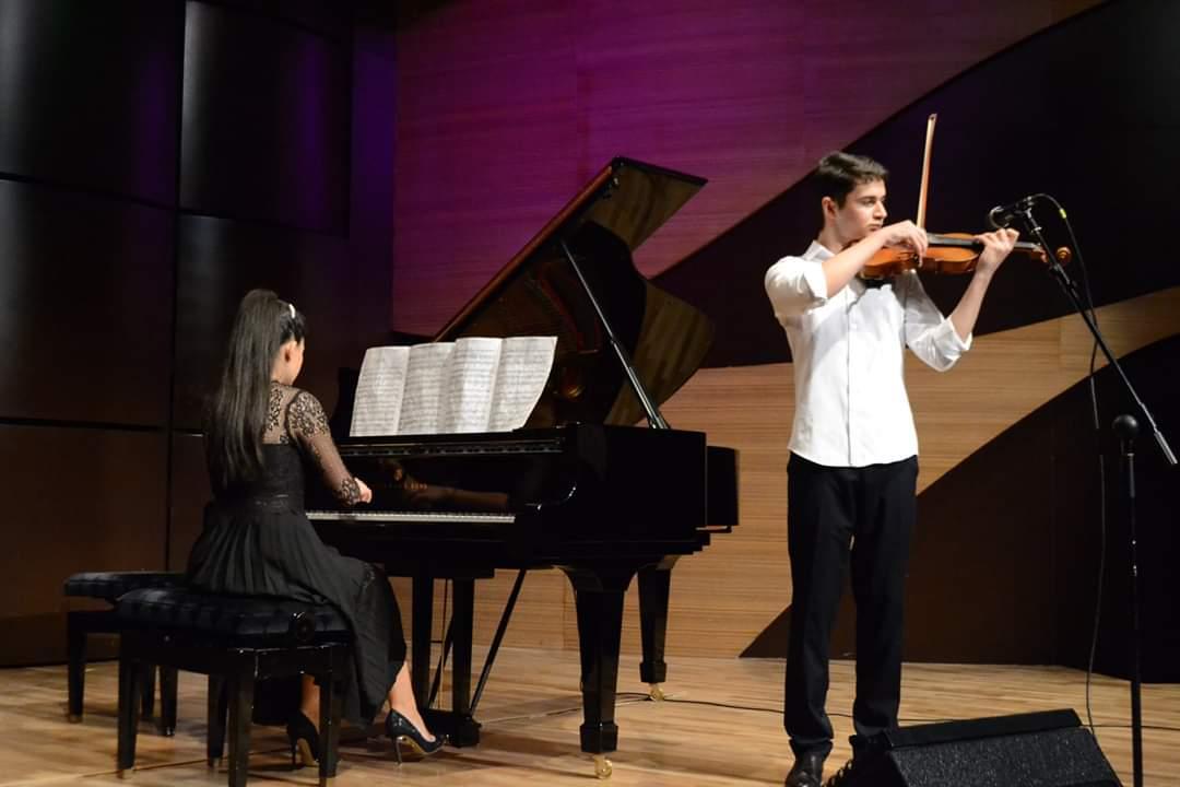 Большая сцена для юных азербайджанских артистов (ФОТО)