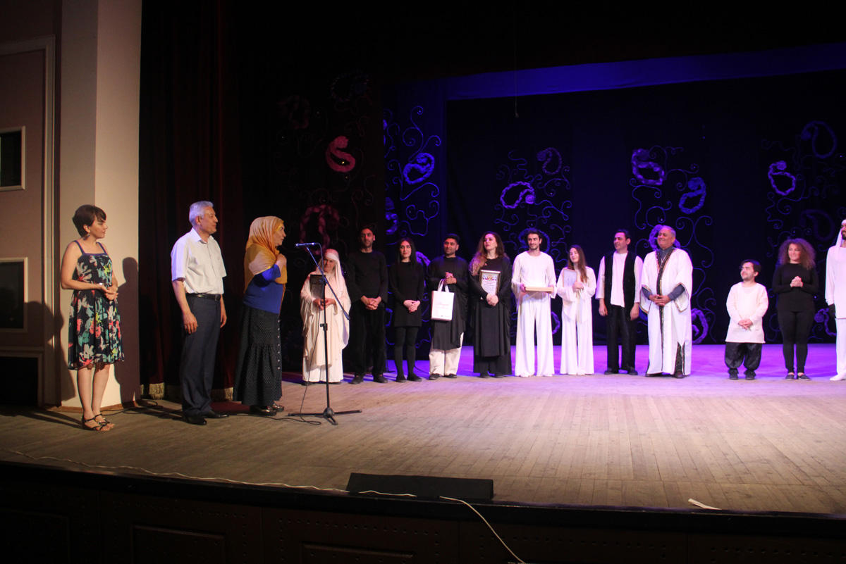 "Год Насими – язык Насими" в Дербенте (ФОТО)