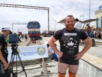 Удивительные богатыри в древней Хиве! Как азербайджанец тянул локомотив и перетаскивал якорь (ФОТО)