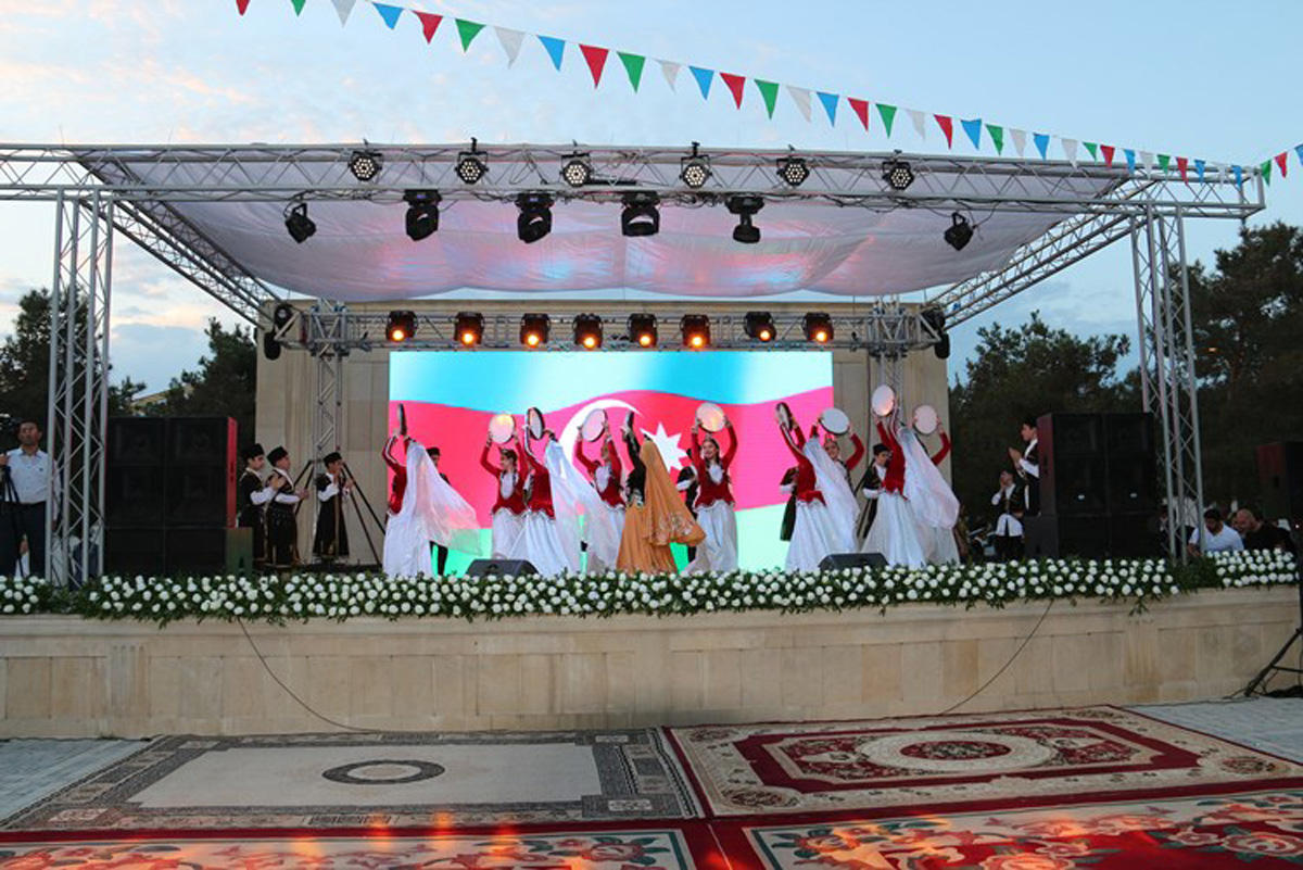 Весь Баку в праздничных концертах  (ФОТО)