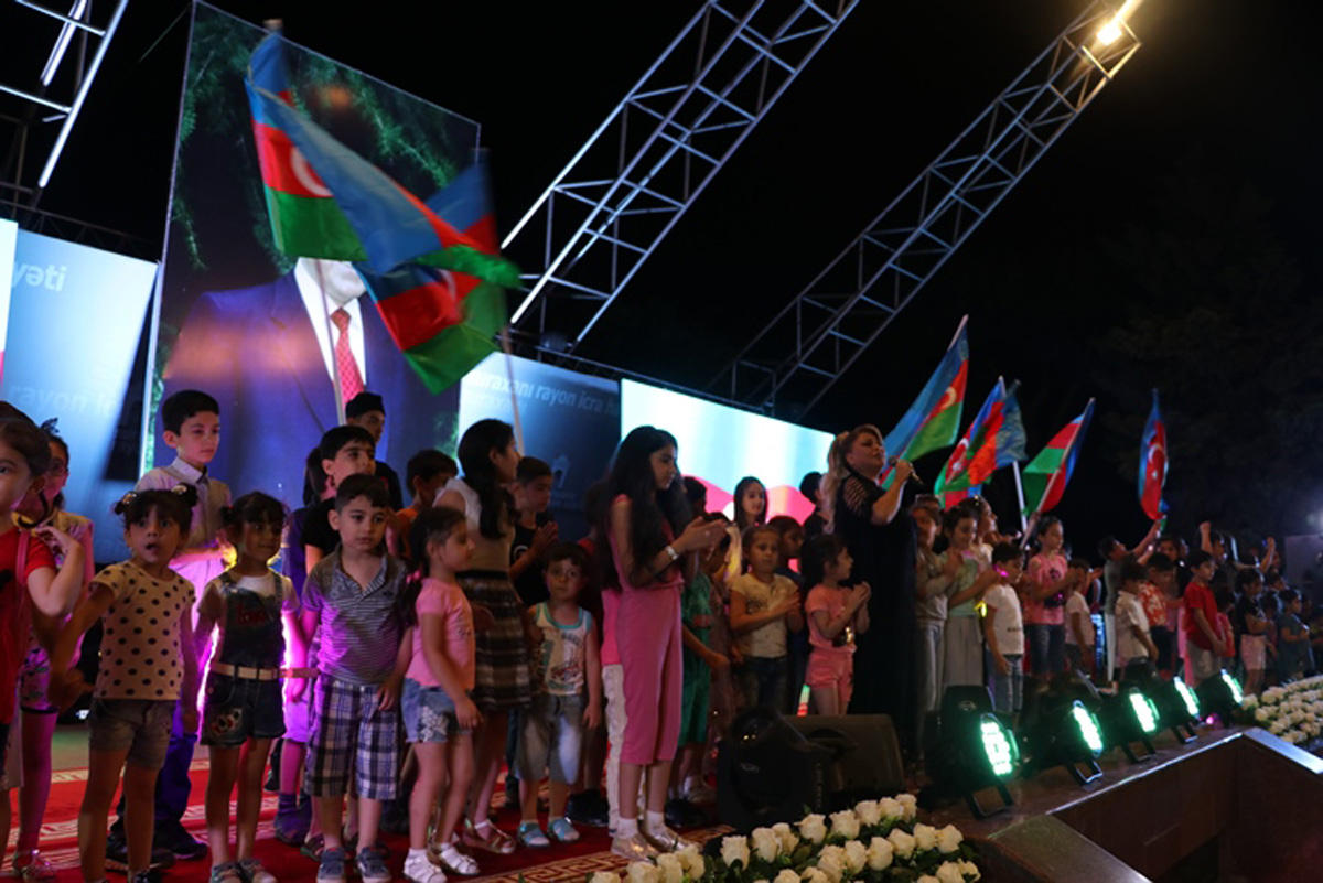 Весь Баку в праздничных концертах  (ФОТО)